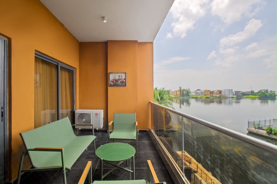 APARTMENT FOR SALE photo 1